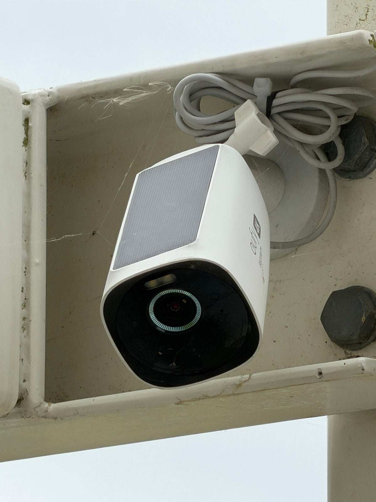 Eufy Cam 3 Beveiligingscamera met losse Zonnepaneel, Ophalen of Verzenden, Zo goed als nieuw, Buitencamera