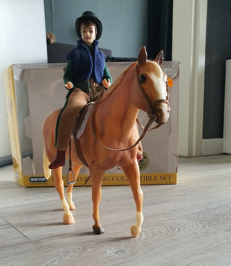 Breyer Traditional Let's Go Riding Engelse Set, Ophalen of Verzenden, Gebruikt, Paard, Beeldje of Figuurtje