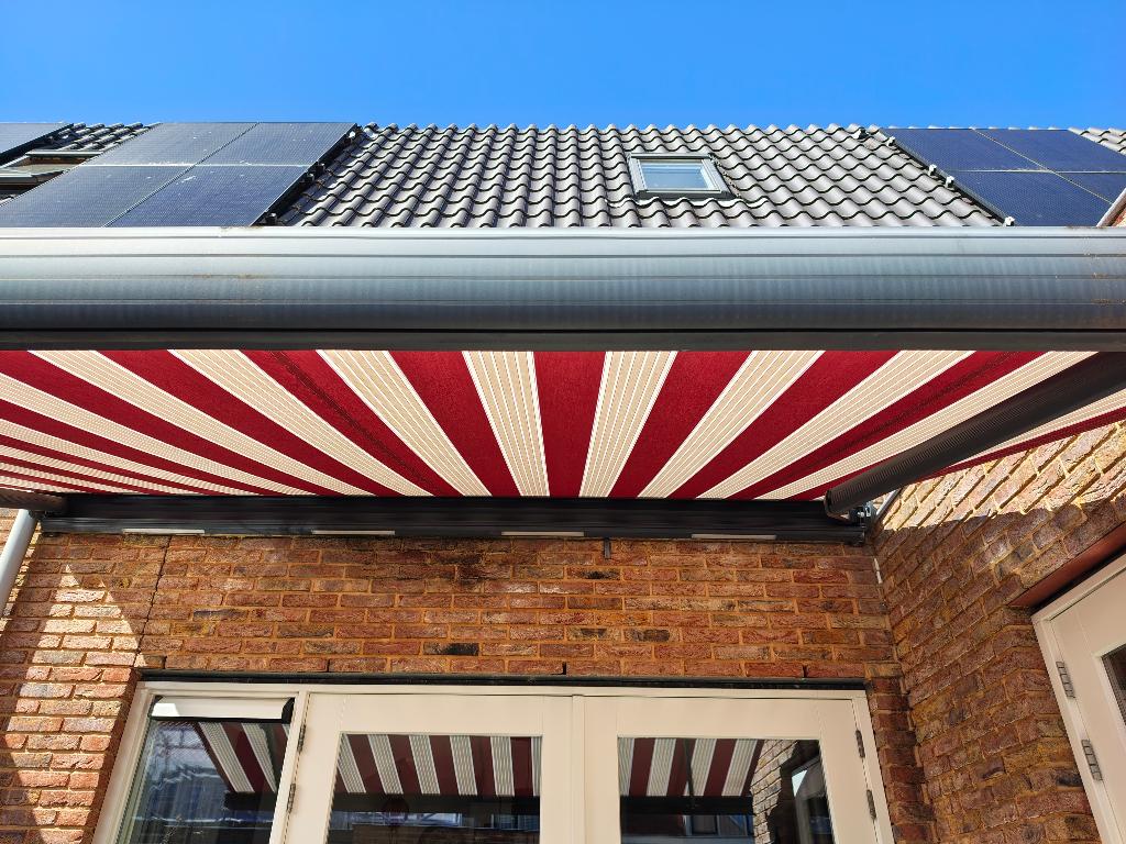 Zonwering, Tuin en Terras, Zonneschermen, Ophalen, Gebruikt, Elektrisch, 150 tot 300 cm