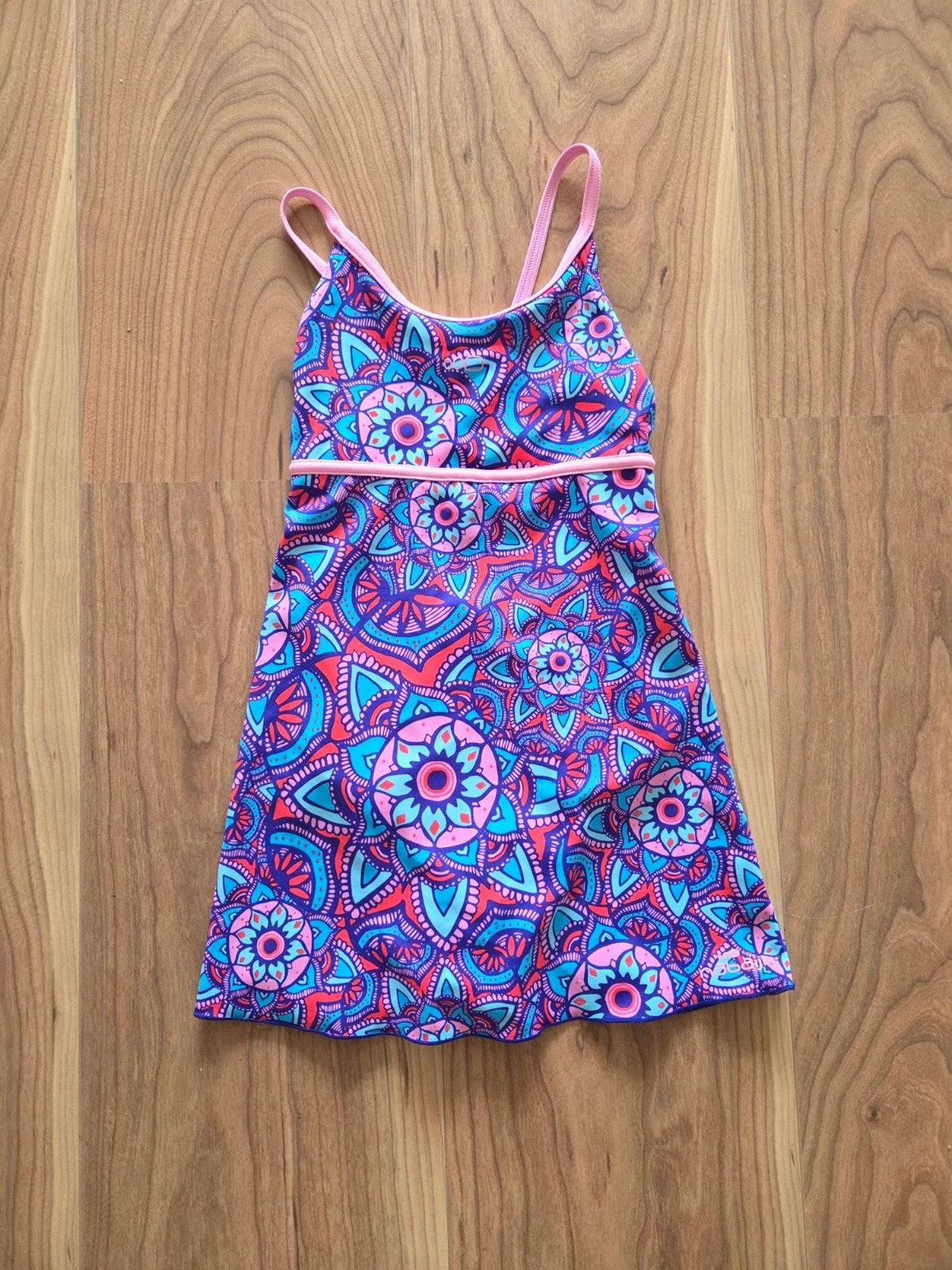 Vrolijk badpak, lijkt een rokje, Kinderen en Baby's, Meisje, Badpak, Decathlon, Ophalen of Verzenden