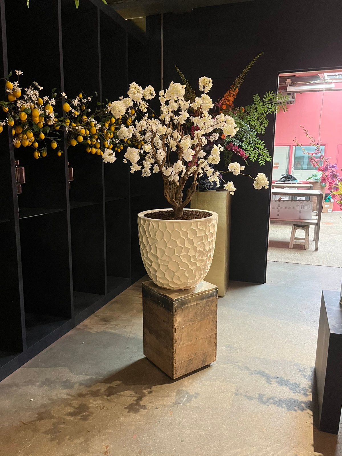 Bloesemboompje inclusief pot 140cm, Ophalen of Verzenden, Zo goed als nieuw, Rond, Metaal