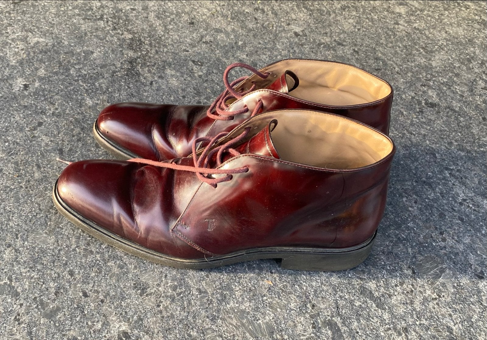 Tod's leren veterschoenen - Bordeauxrood. Maat 43, Kleding | Heren, Schoenen, Ophalen of Verzenden, Gedragen, Overige kleuren