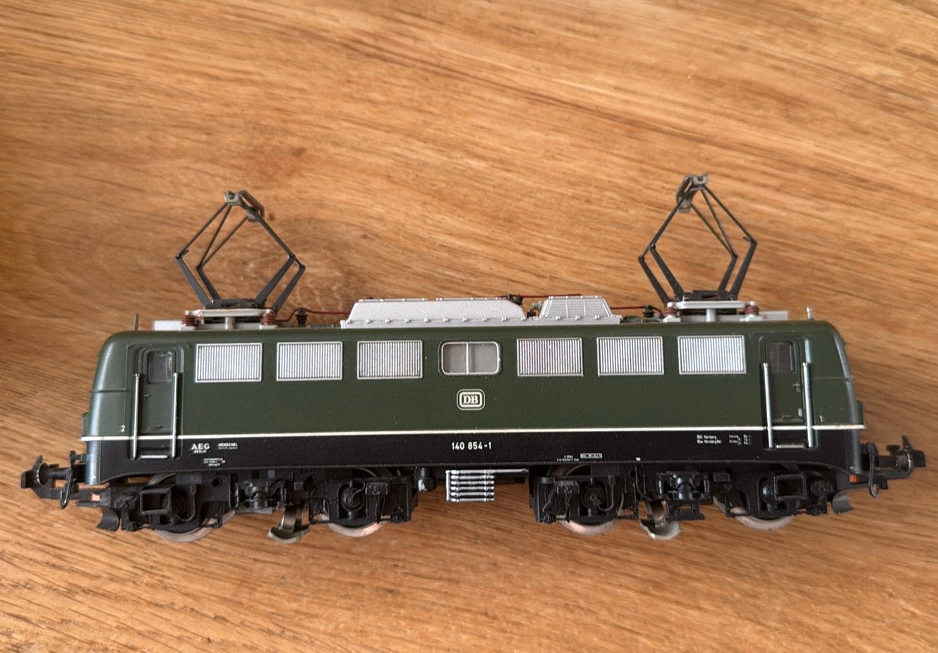 Trix H0 Locomotief 140 854-1 DB Groen - Zo goed als nieuw, Hobby en Vrije tijd, Overige merken, Verzenden, Zo goed als nieuw, Analoog
