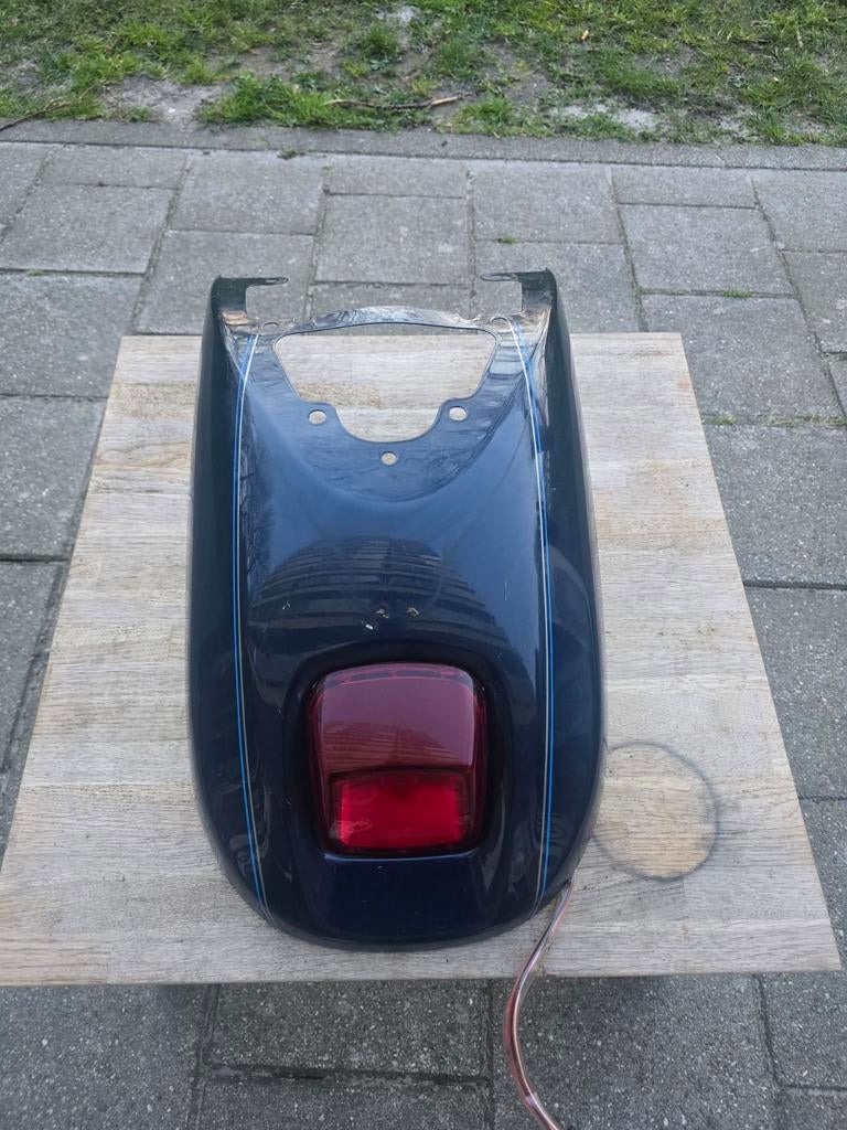 Harley V-Rod 2008 achterspatbord + fenderbase, Motoren, Ophalen, Gebruikt