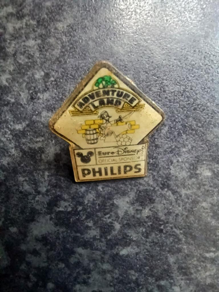 Pin PHILIPS Euro Disney Adventure Land, Ophalen, Gebruikt, Overige onderwerpen, Speldje of Pin