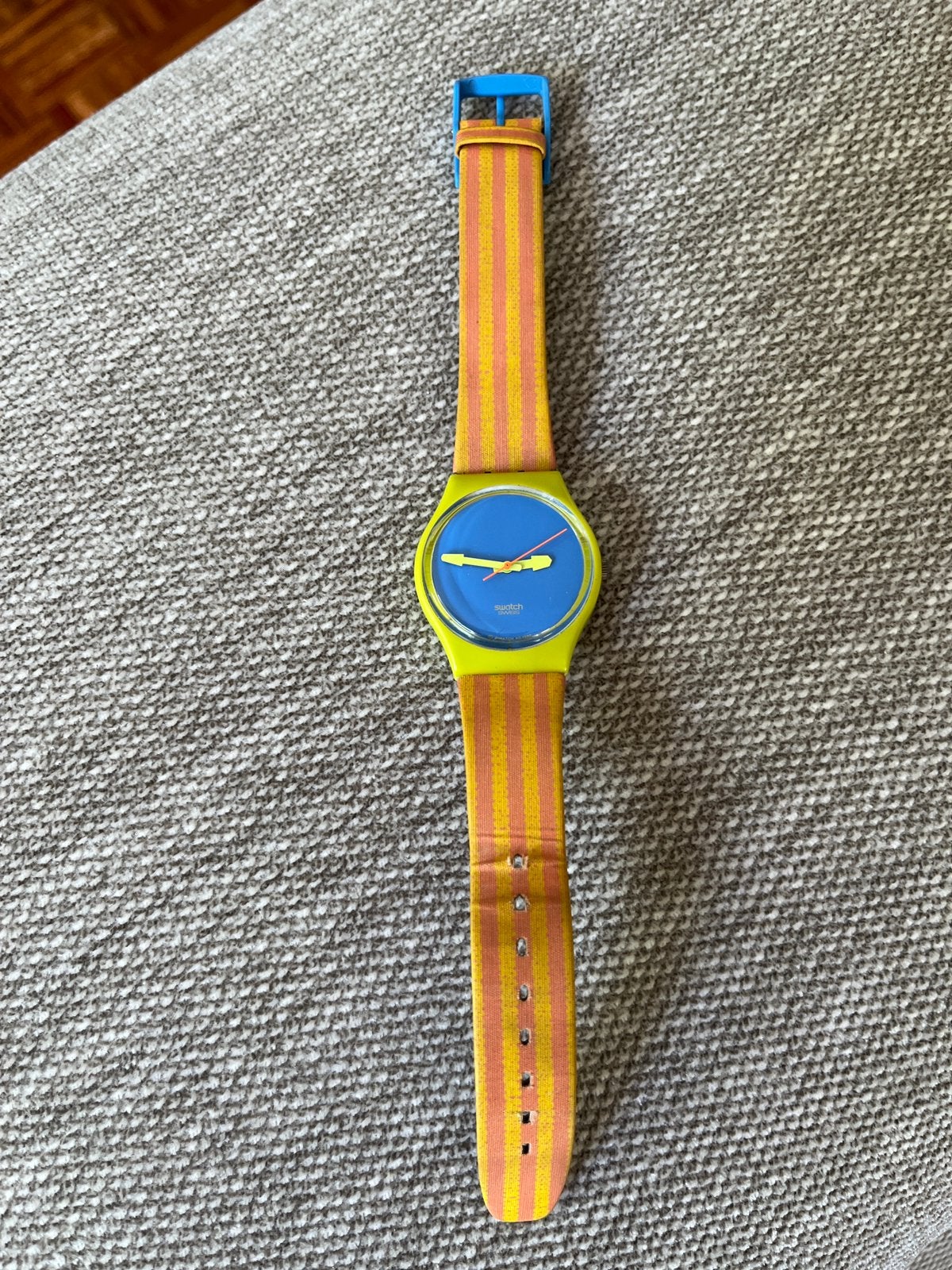Vintage Swatch Polshorloge - Geel/Oranje met Blauwe Wijzerpl, Kunststof, Gebruikt, Polshorloge, Swatch