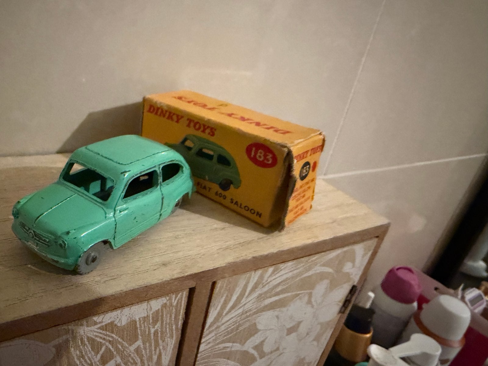 Dinky Toys France Fiat 600 met doos, Gebruikt, Auto, Dinky Toys, Ophalen of Verzenden