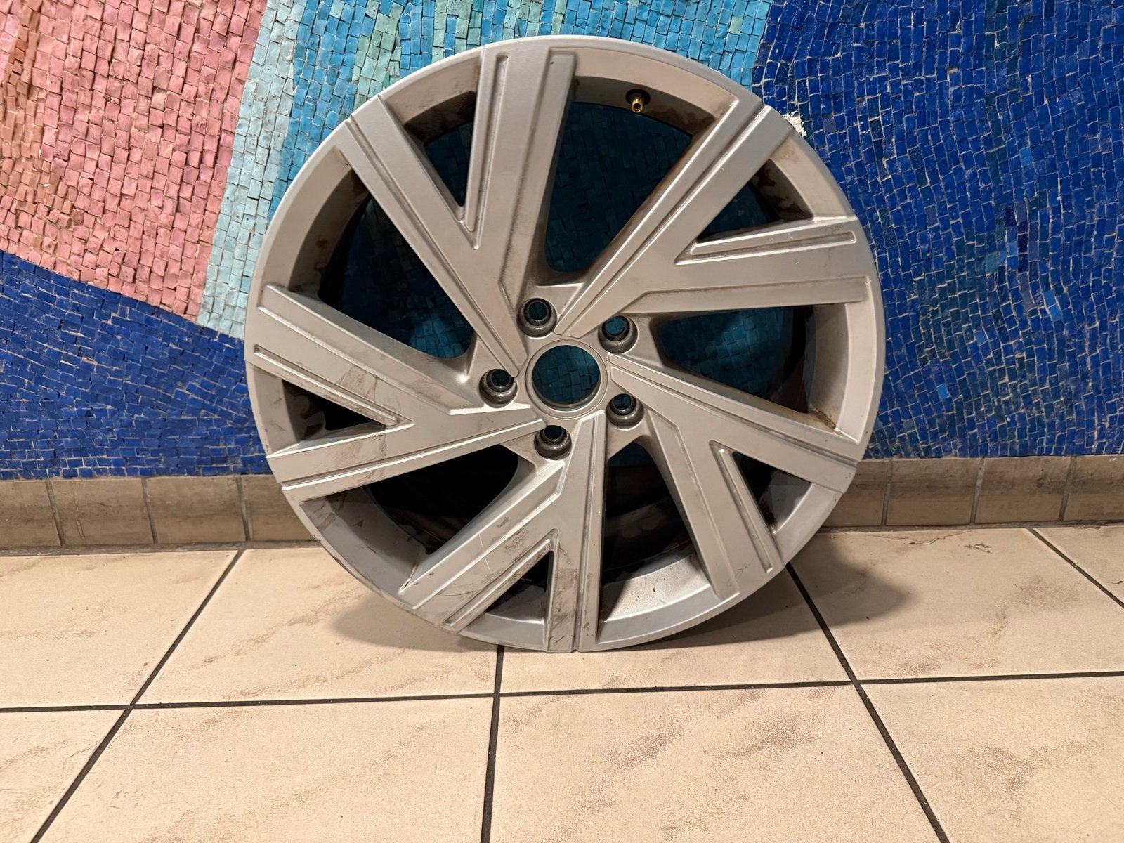 VW Golf VIII 8 Bergamo velg 5H0601025M 7.5Jx18 ET51, Ophalen of Verzenden