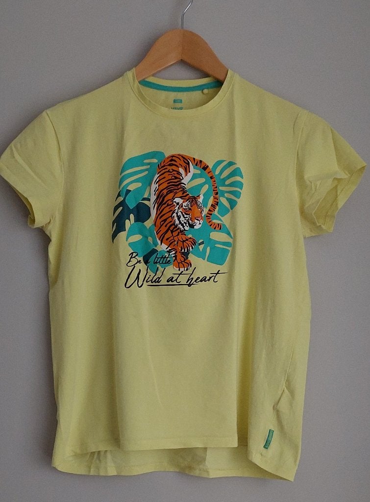 WE Fashion shirt geel met print (maat 170/176), Meisje, Ophalen of Verzenden, Zo goed als nieuw, Shirt of Longsleeve