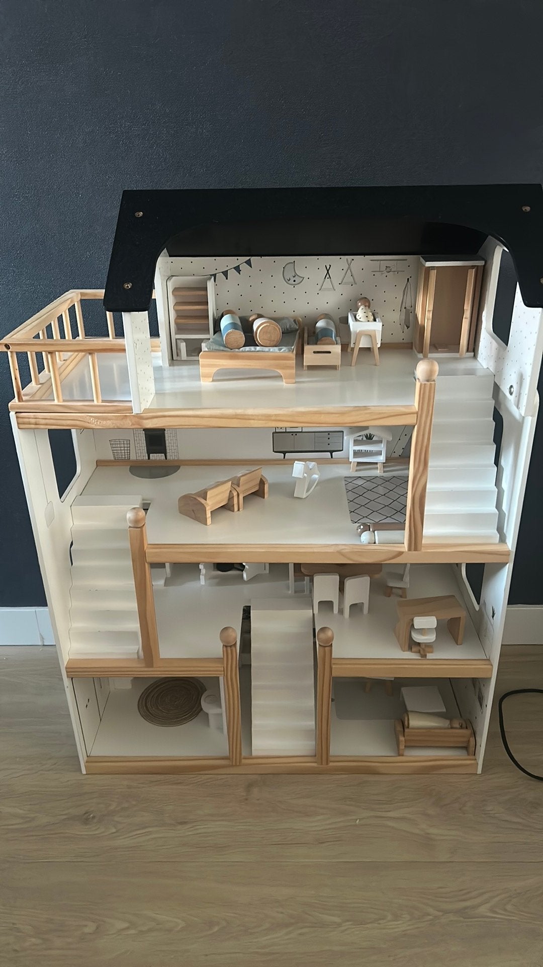 poppenhuis petit amelie, Ophalen, Zo goed als nieuw, Poppenhuis