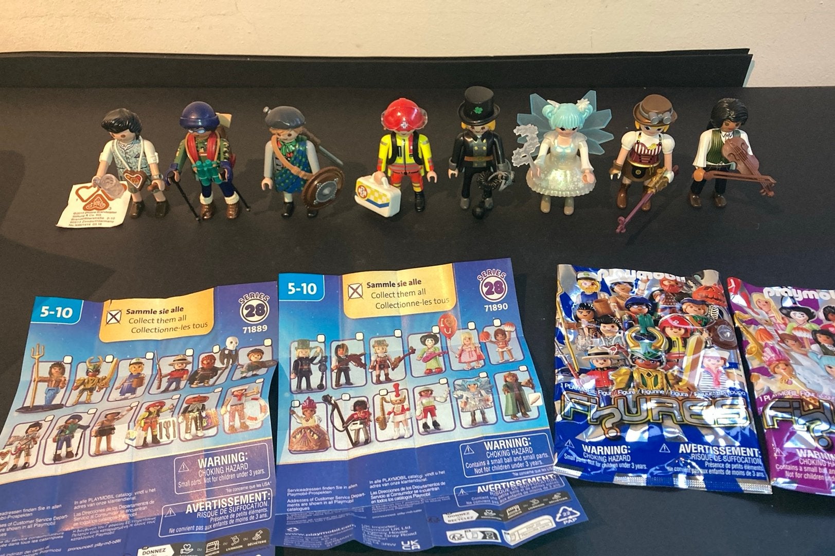8 Playmobil poppetjes uit de Figures Serie 28!, Complete set, Nieuw, Ophalen of Verzenden, Figuren