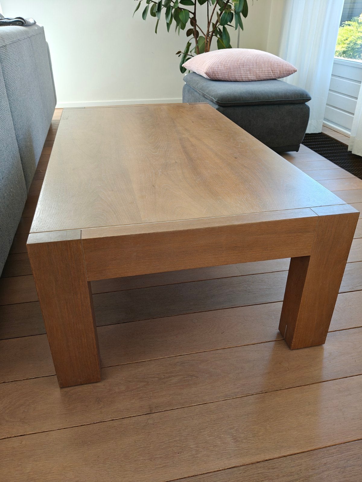 salontafel met rvs accenten, Gebruikt, 100 tot 150 cm, Rechthoekig, Overige houtsoorten