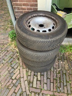 Winterbanden Citroën Berlingo, Auto-onderdelen, Ophalen, 15 inch, Banden en Velgen, Winterbanden