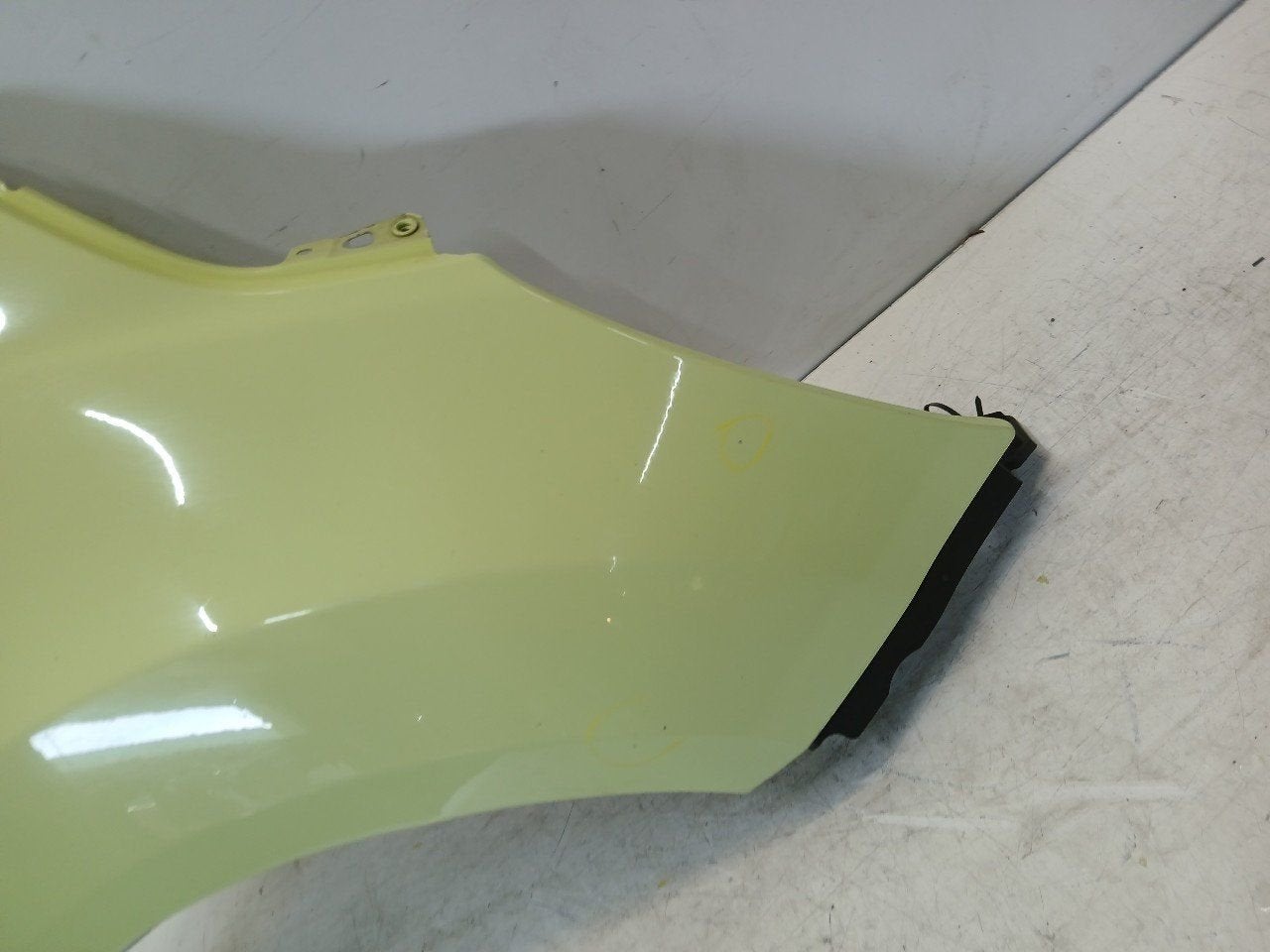 Spatbord rechts voor Ford Ka, Onderdelen@venauto.nl, Van der Ven Autorecycling B.V., Gebruikt, Ettenseweg 76, 4706 PB Roosendaal, The Netherlands