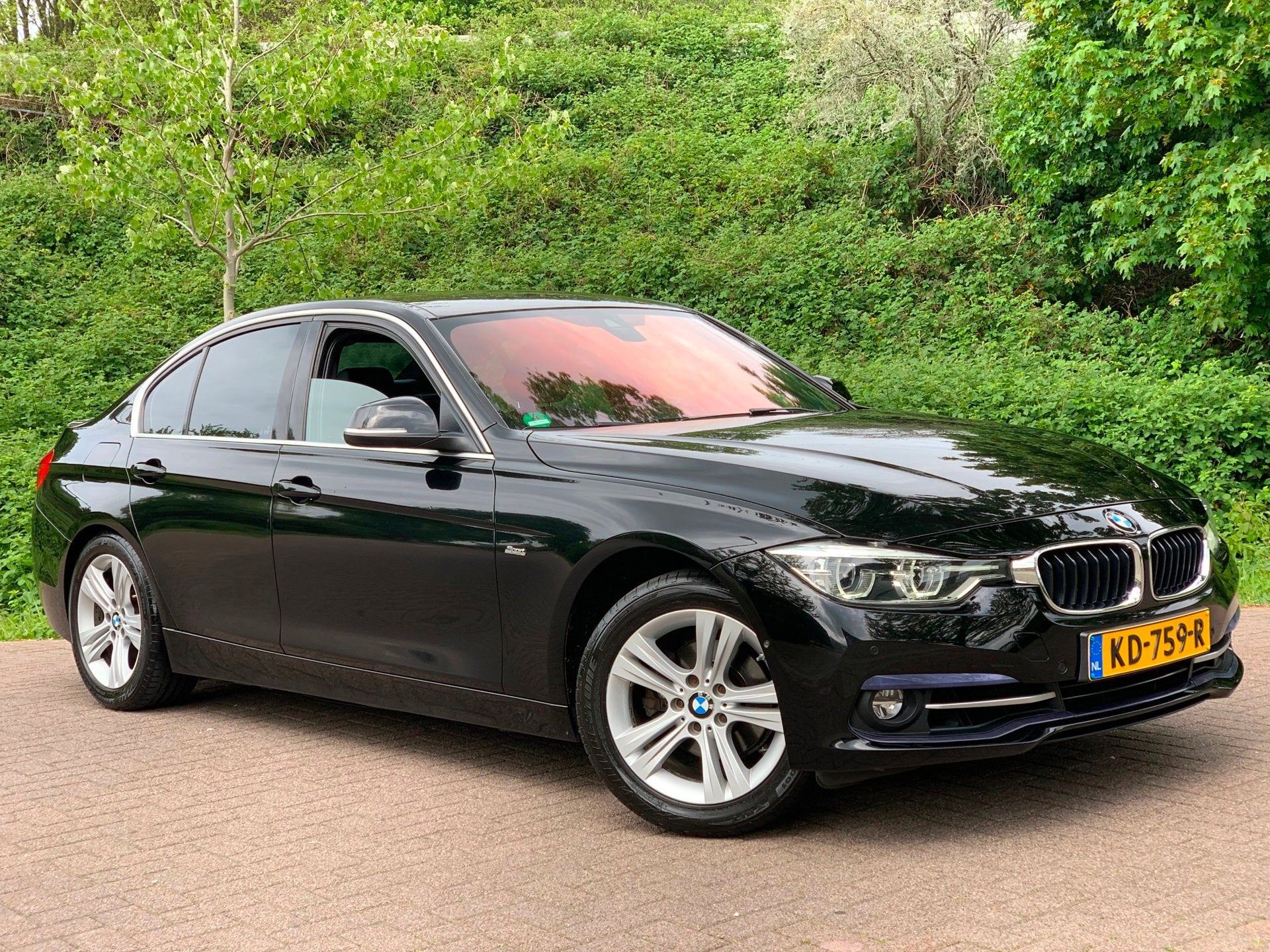 BMW 3-serie 318i Centennial High Executive AUT LEDER LUXE !, Auto's, Automaat, Gebruikt, Euro 6, Zwart