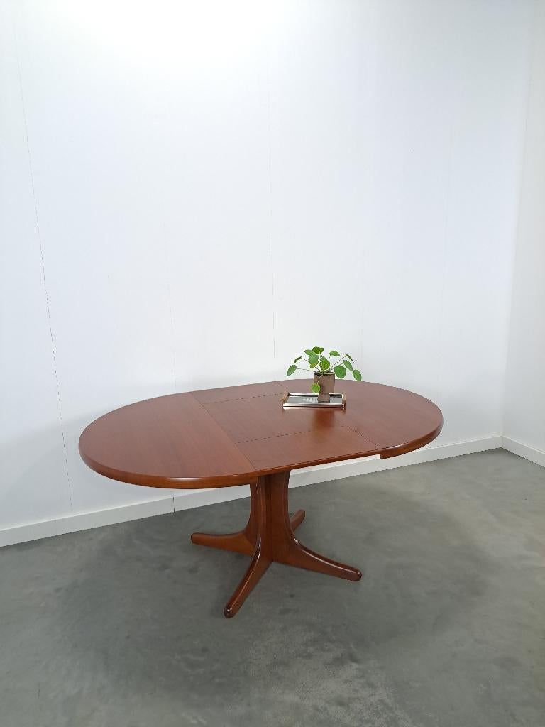 Rond ovaal teak uitschuifbare eettafel vintage, Huis en Inrichting, Tafels | Eettafels, Gebruikt, 100 tot 150 cm, Ophalen of Verzenden