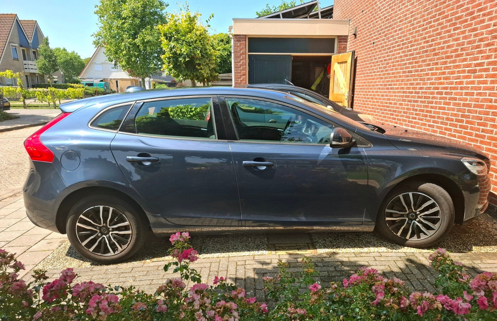 Volvo V40 1.5 T2 122PK Geartronic 2018 Blauw, 1498 cc, 700 kg, Blauw, 122 pk