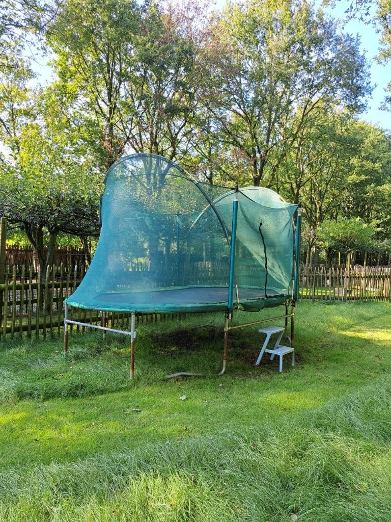 Ovale trampoline, Ophalen, Gebruikt