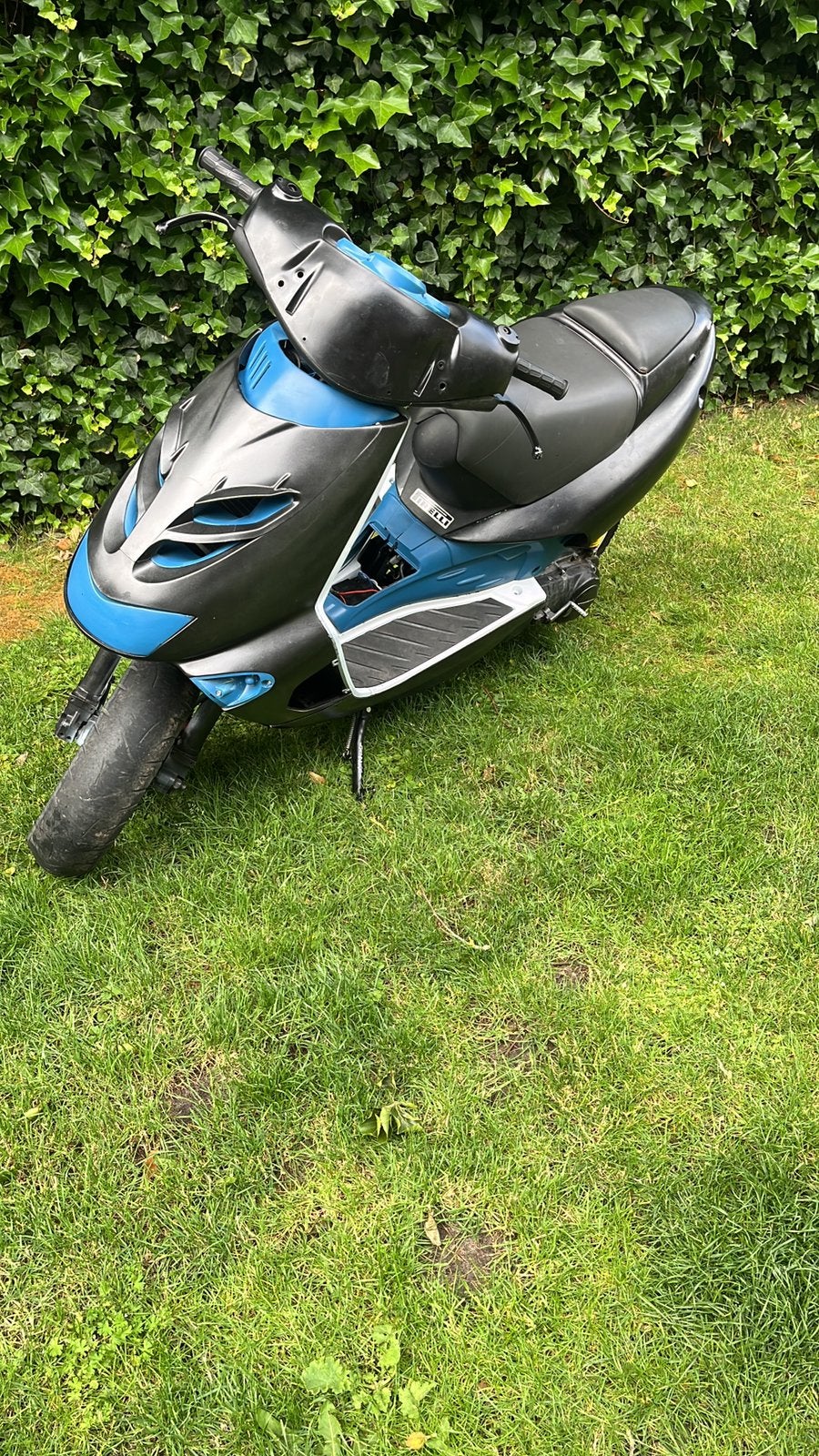 Aprilia sr 50 cc, Fietsen en Brommers, Scooters | Aprilia, Ophalen, Zo goed als nieuw, Tweetakt, Overige modellen