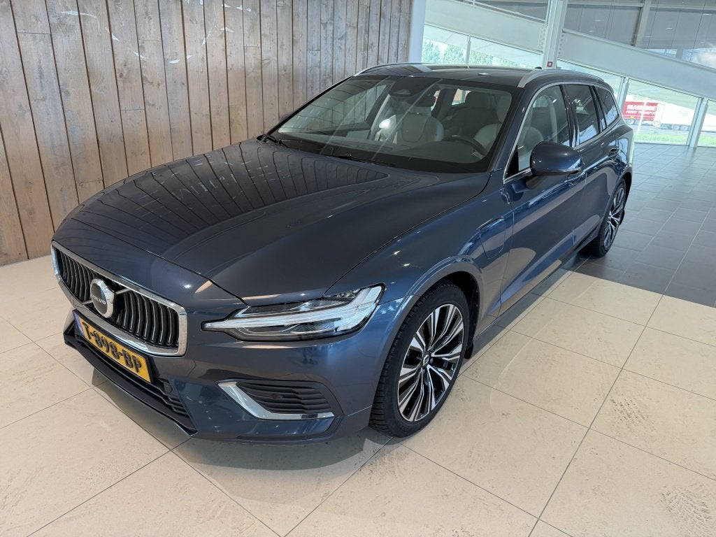 Volvo V60 2.0 T6 Plug-in Hybrid AWD Plus Bright (bj 2023), Automaat, Gebruikt, Euro 6, 4 cilinders