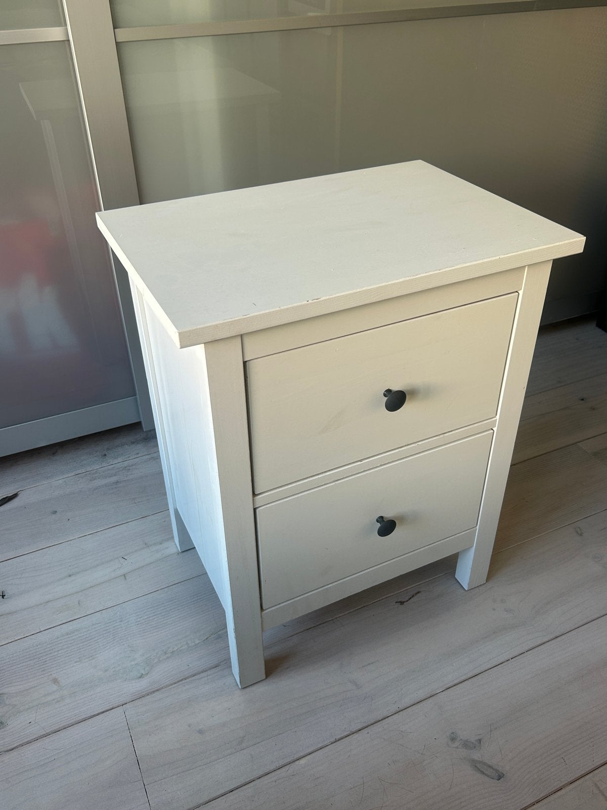 IKEA HEMNES Nachtkastje met 2 lades - 54x66 cm