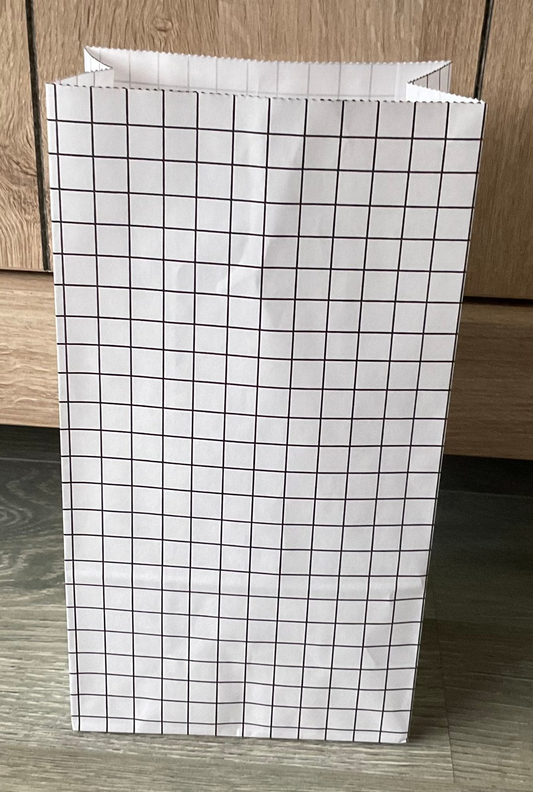Luxe papieren kadozakken 26x14x8 cm, 100 stuks (nieuw), Diversen, Cadeaupapier, Ophalen of Verzenden, Nieuw