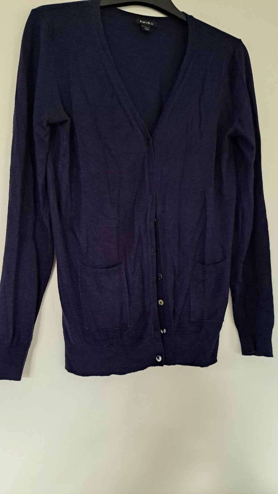 Donkerblauwe Amisu vest met knopen en zakken, Blauw, Gedragen, Amisu, Ophalen