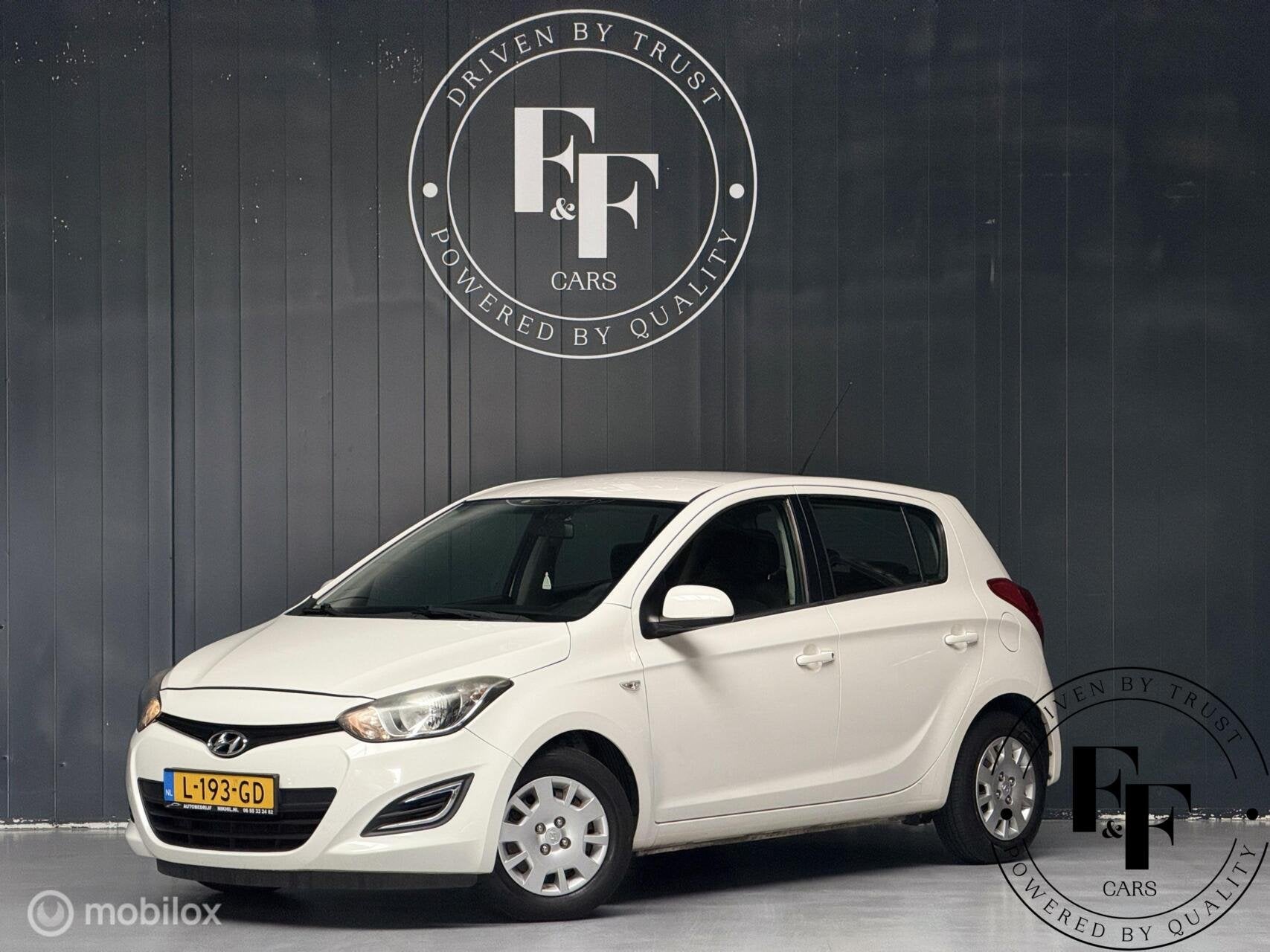 Hyundai i20 1.2i i-Drive | Airco | 5-Deurs | 86 PK, Auto's, Euro 5, Gebruikt, 4 cilinders, Wit