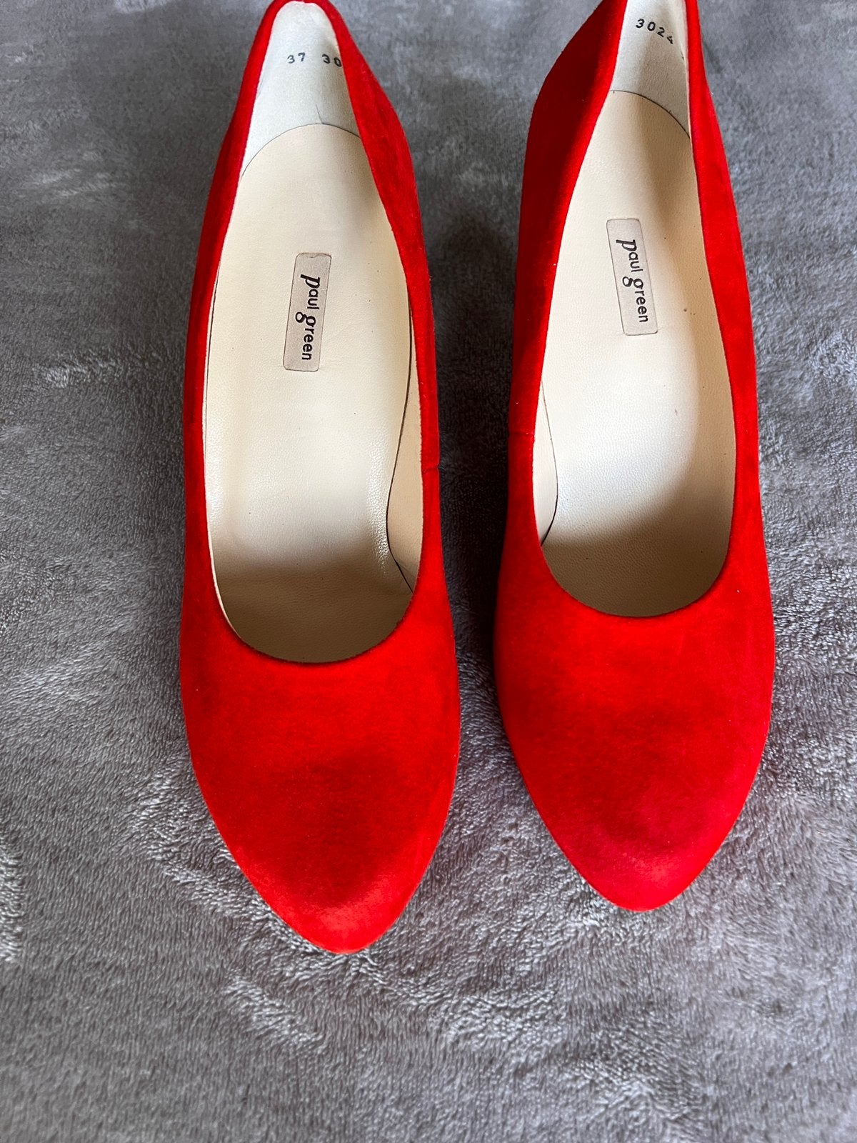 Rode dames pump, Paul Green 41, Ophalen of Verzenden, Zo goed als nieuw, Rood, Pumps