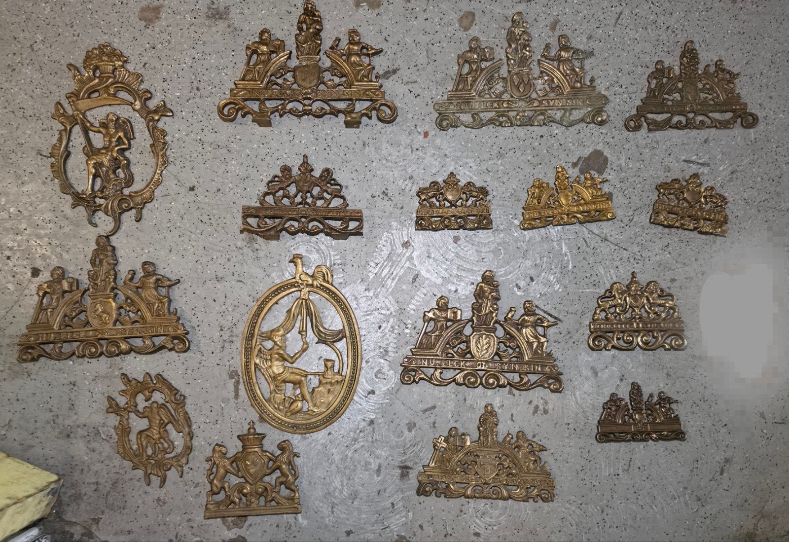 Messing & Koperen Ornamenten voor Zaanse Klokken, Ophalen of Verzenden, Koper