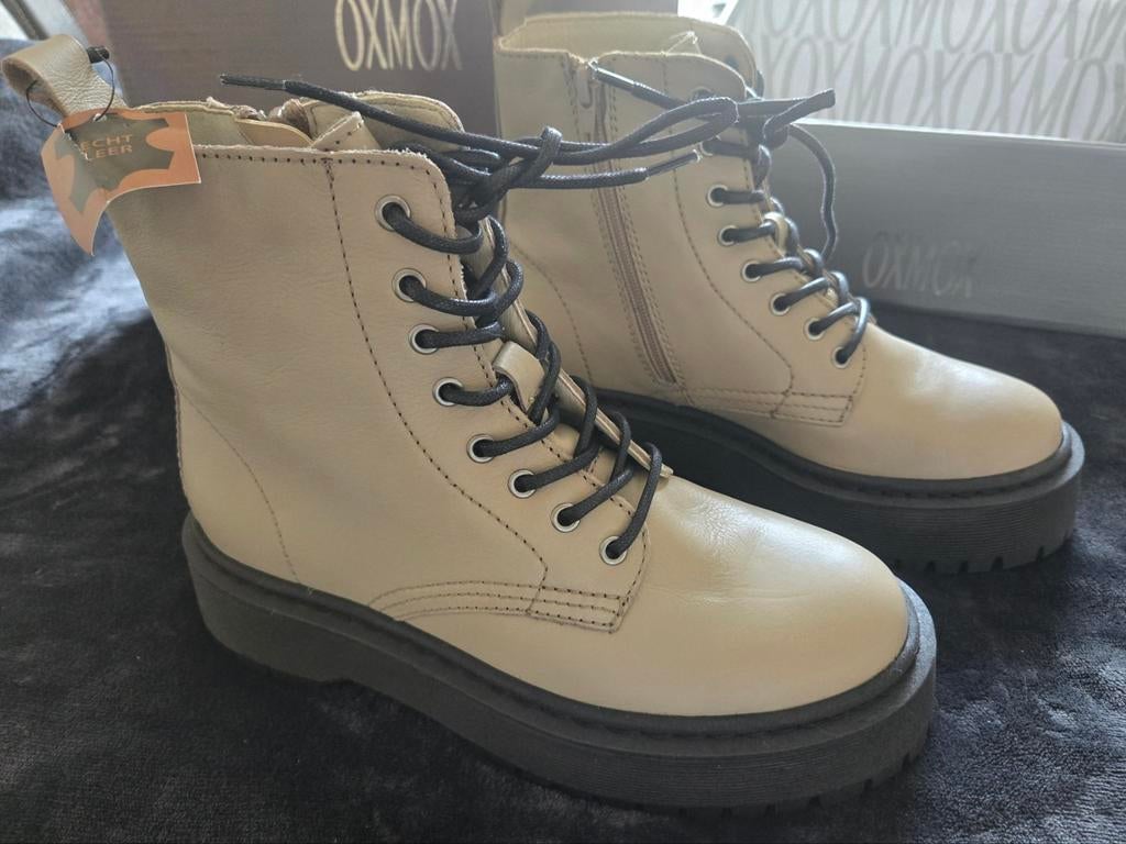 Nieuwe OXMOX leren veterlaarzen - Beige, Verzenden, Beige, Lage of Enkellaarzen, Nieuw