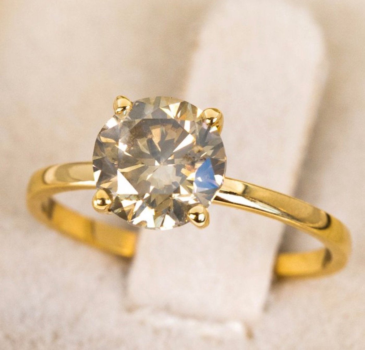 18ct gouden ring met 2,01ct natuurlijke diamant, Sieraden, Tassen en Uiterlijk, 20 of groter, Nieuw, Ophalen of Verzenden, Dame