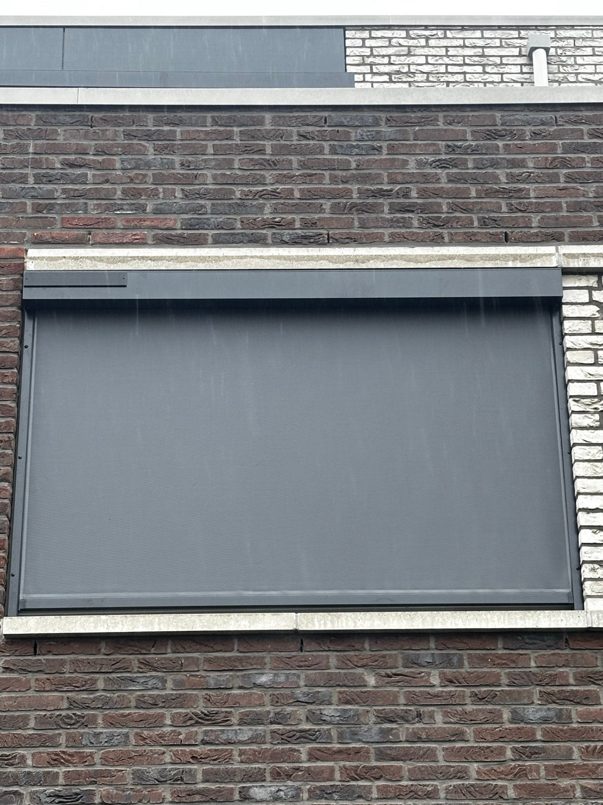 Zonweringen met zonnepaneel en Somfy RS100 motor, Ophalen of Verzenden, Minder dan 250 cm, 150 tot 300 cm, Screen