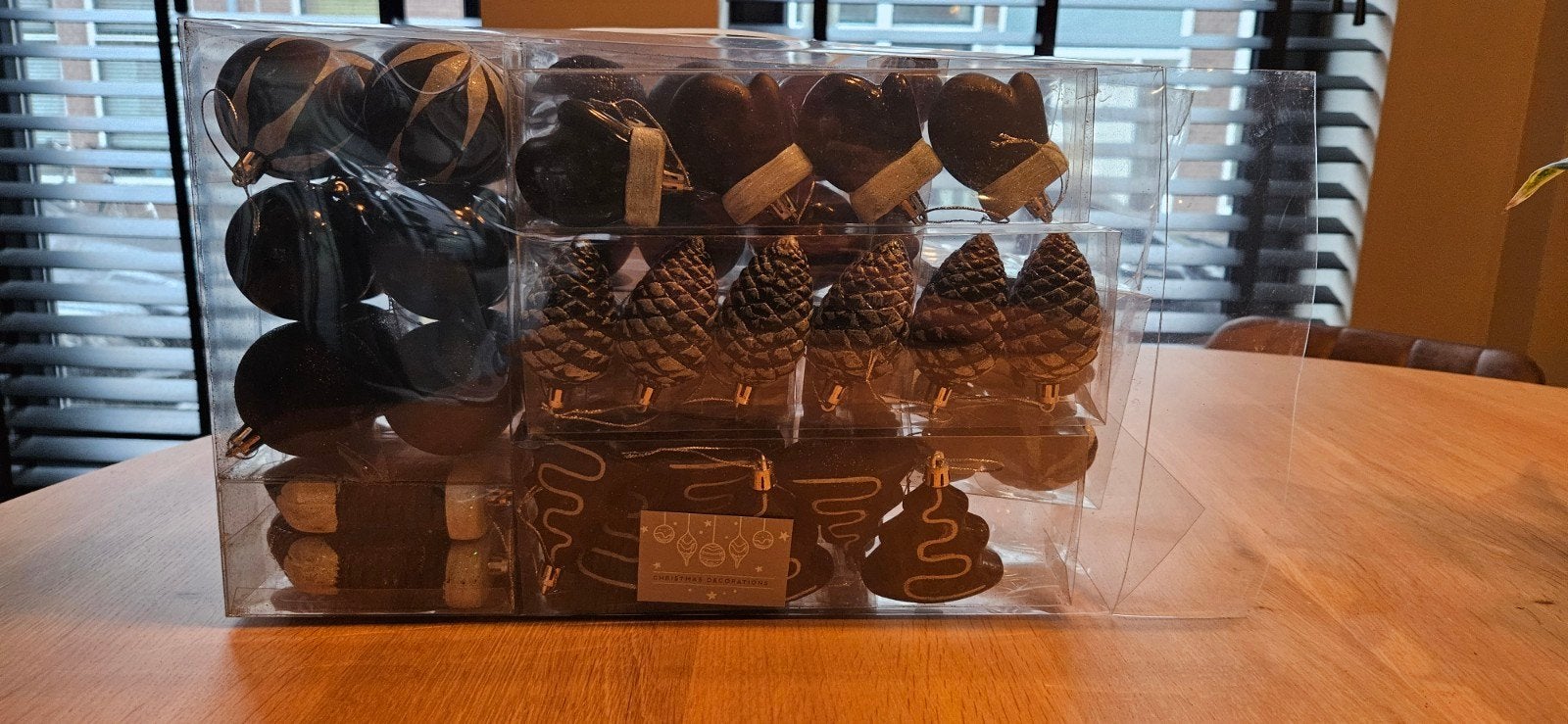 KERSTBALLEN 77 STUKS NIEUW IN DOOS, Ophalen, Nieuw