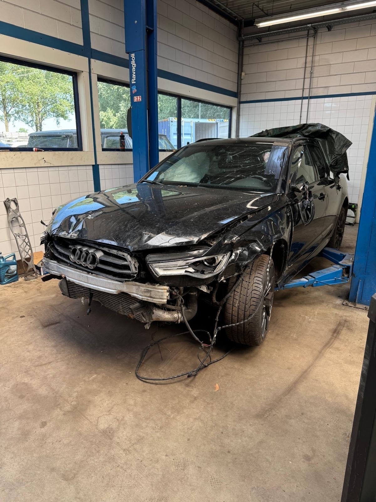 Audi A6 Avant 3.0 TDI Bit Quattro - Schadeauto/Onderdelen, Zwart, Stationwagon, Diesel, Audi