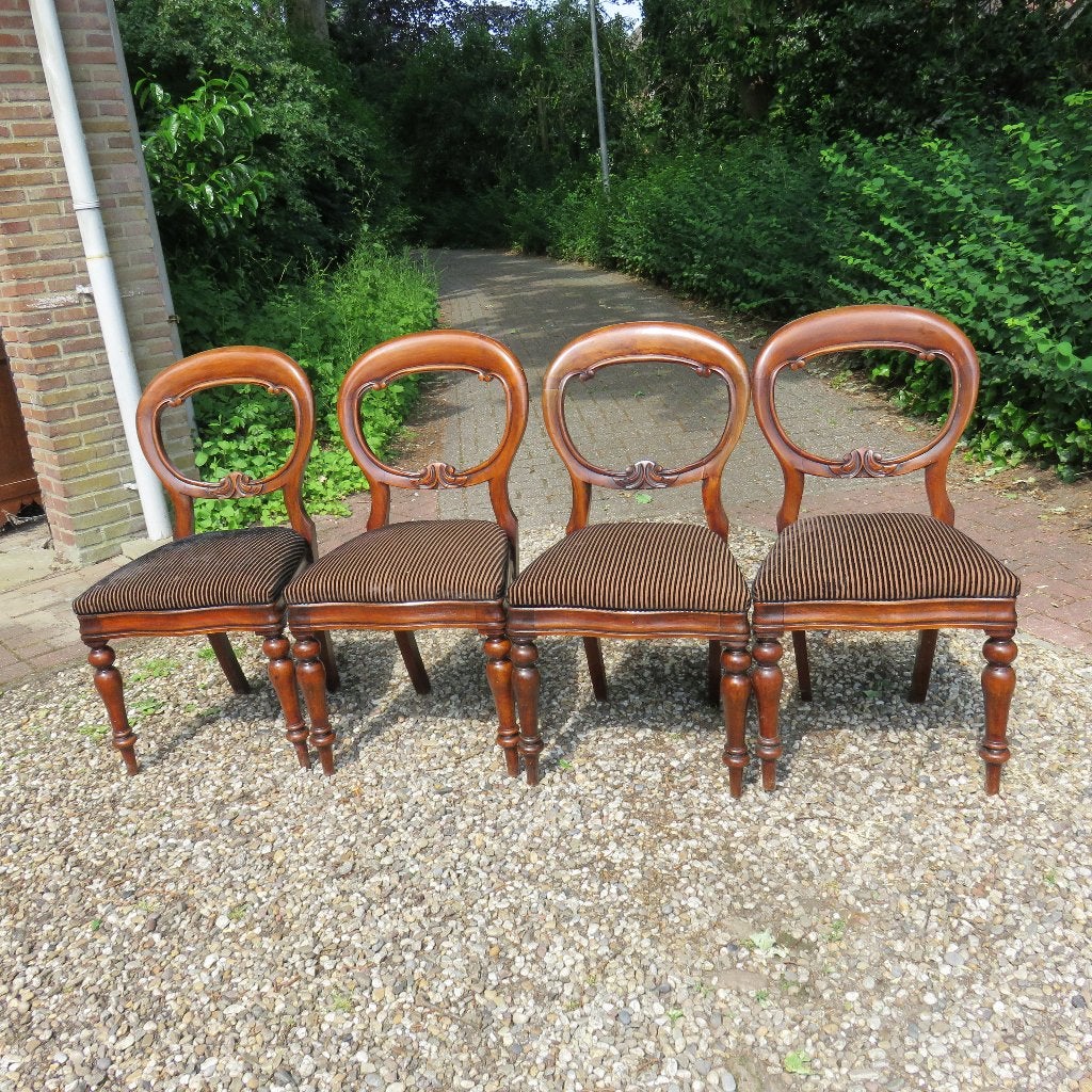 4 Biedermeier, Franse Lodewijk XVI stijl eetkamer stoelen., Antiek en Kunst, Antiek | Meubels | Stoelen en Banken, Ophalen