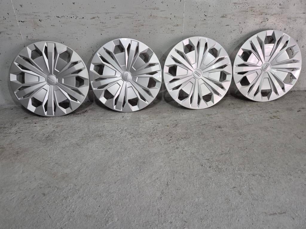 17inch Orgineel Audi Wieldoppen in nette staat, Auto diversen, Wieldoppen, Ophalen of Verzenden, Zo goed als nieuw
