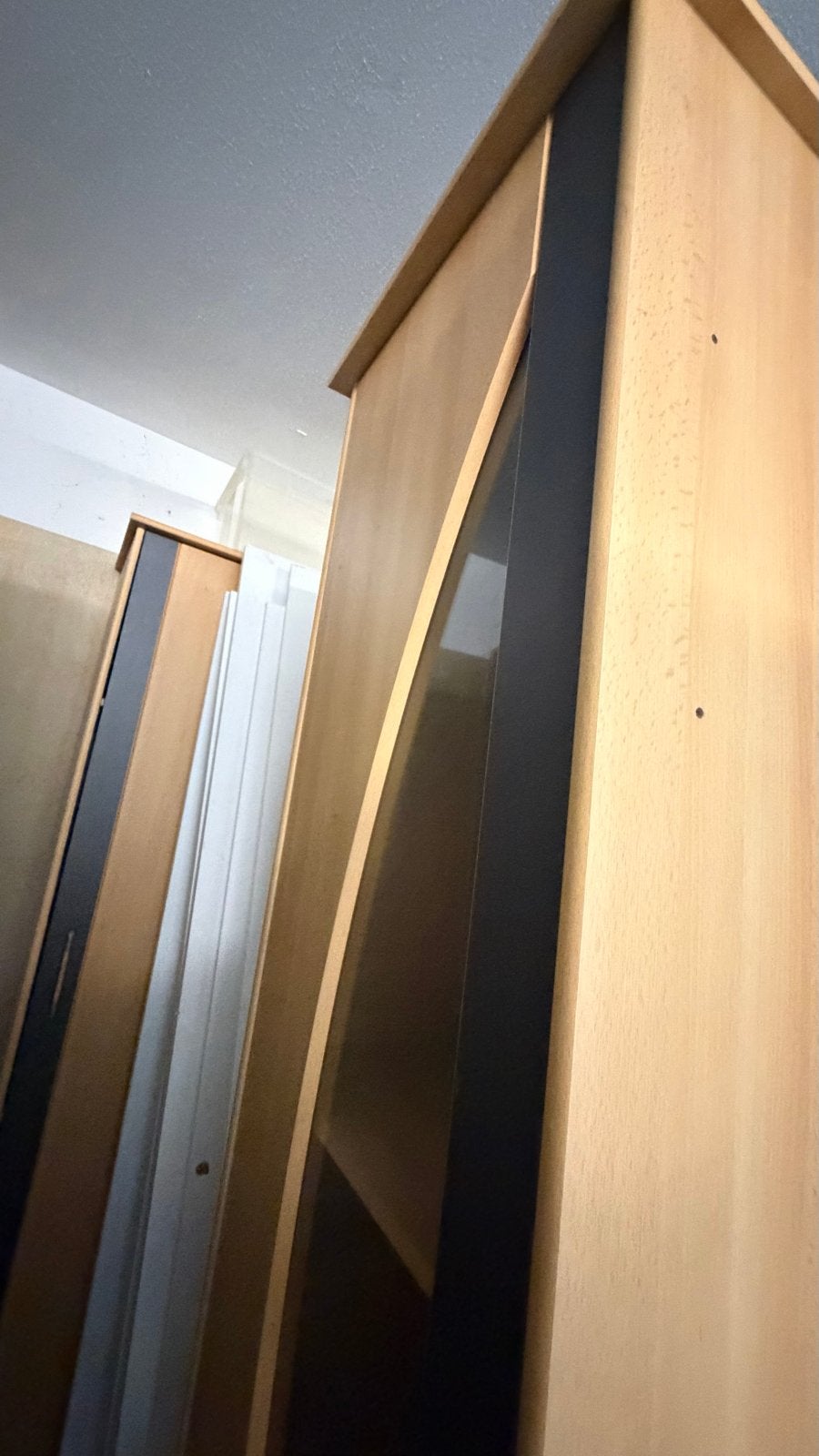 Twee wandkasten met licht en planken voor woonkamer, Ophalen, Gebruikt