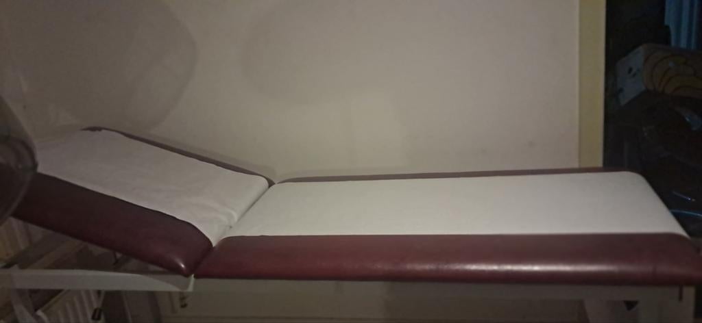 Massage tafel handig verstelbaar., Ophalen of Verzenden, Overige typen