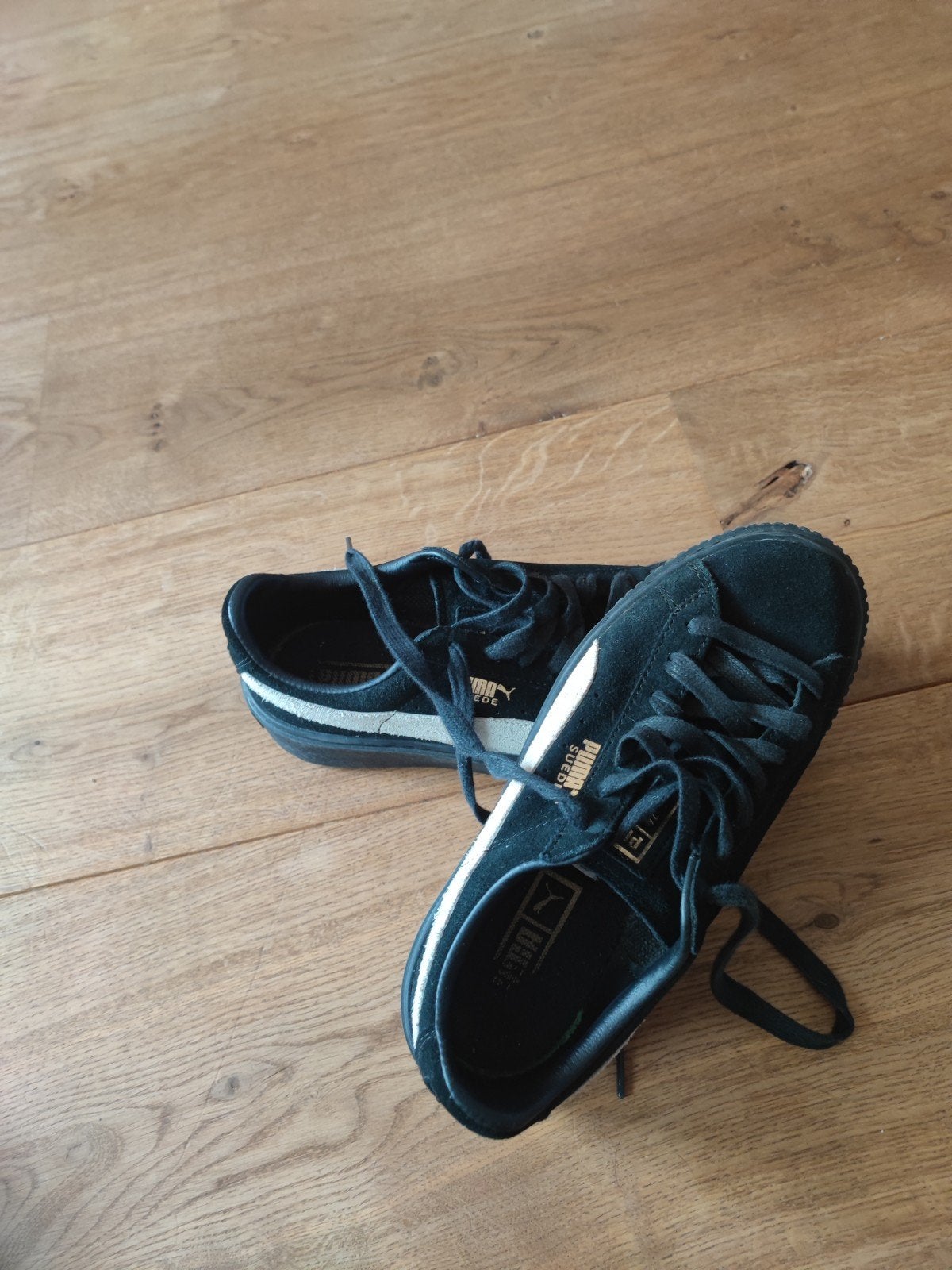 Puma dames schoenen met 37, Sport en Fitness, Hockey, Ophalen of Verzenden, Zo goed als nieuw, Schoenen
