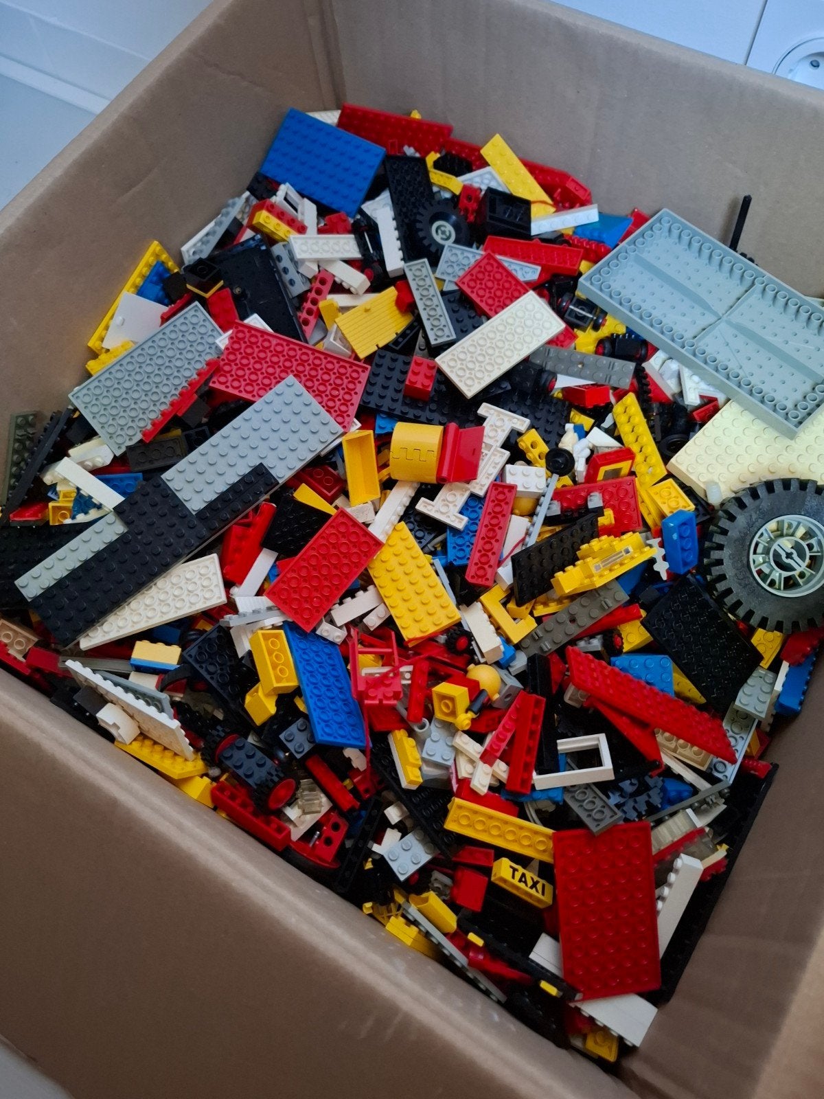 Verzameling/ Lot oude LEGO ( ca 7,5 kilo + eventuele bak), Gebruikt, Lego, Ophalen of Verzenden, Losse stenen