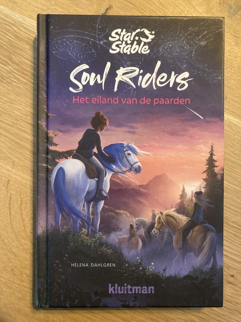 Star Stable, Soul Riders, Het eiland van de paarden, Zo goed als nieuw, Fictie, Helena Dahlgren, Ophalen of Verzenden