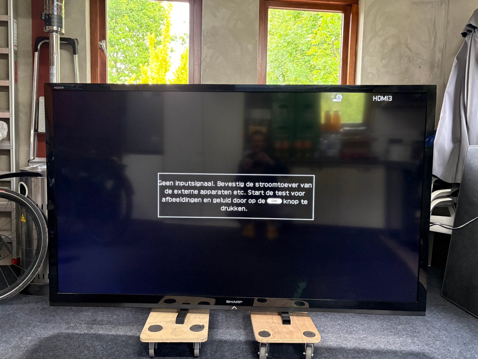 GROOT scherm Sharp LC-80LE657EN 80” (203 cm)  Smart TV  LED, Ophalen, 100 Hz, 100 cm of meer, Sharp