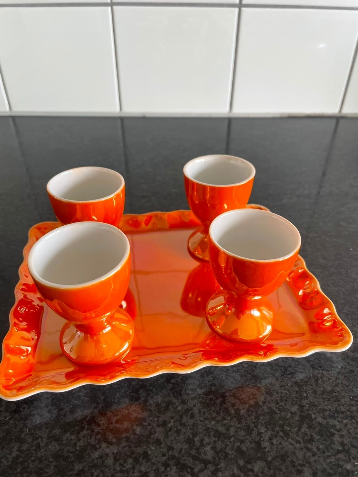 Victoria Tsjechoslowakije Eierdopjes Set met Dienblad, Antiek en Kunst, Ophalen of Verzenden