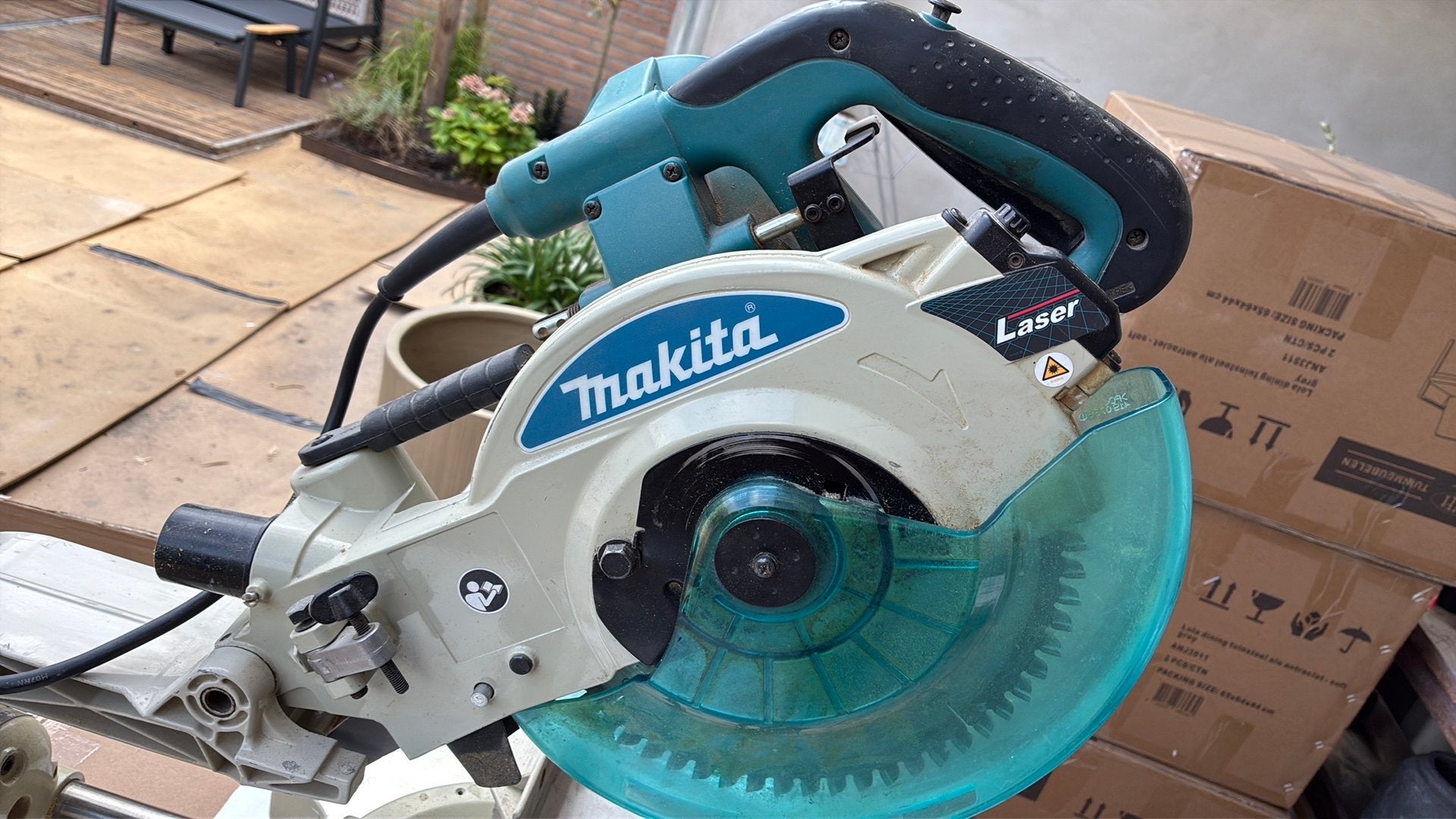 Makita LS1013L, Ophalen, Zo goed als nieuw, 1200 watt of meer, 30 tot 70 mm