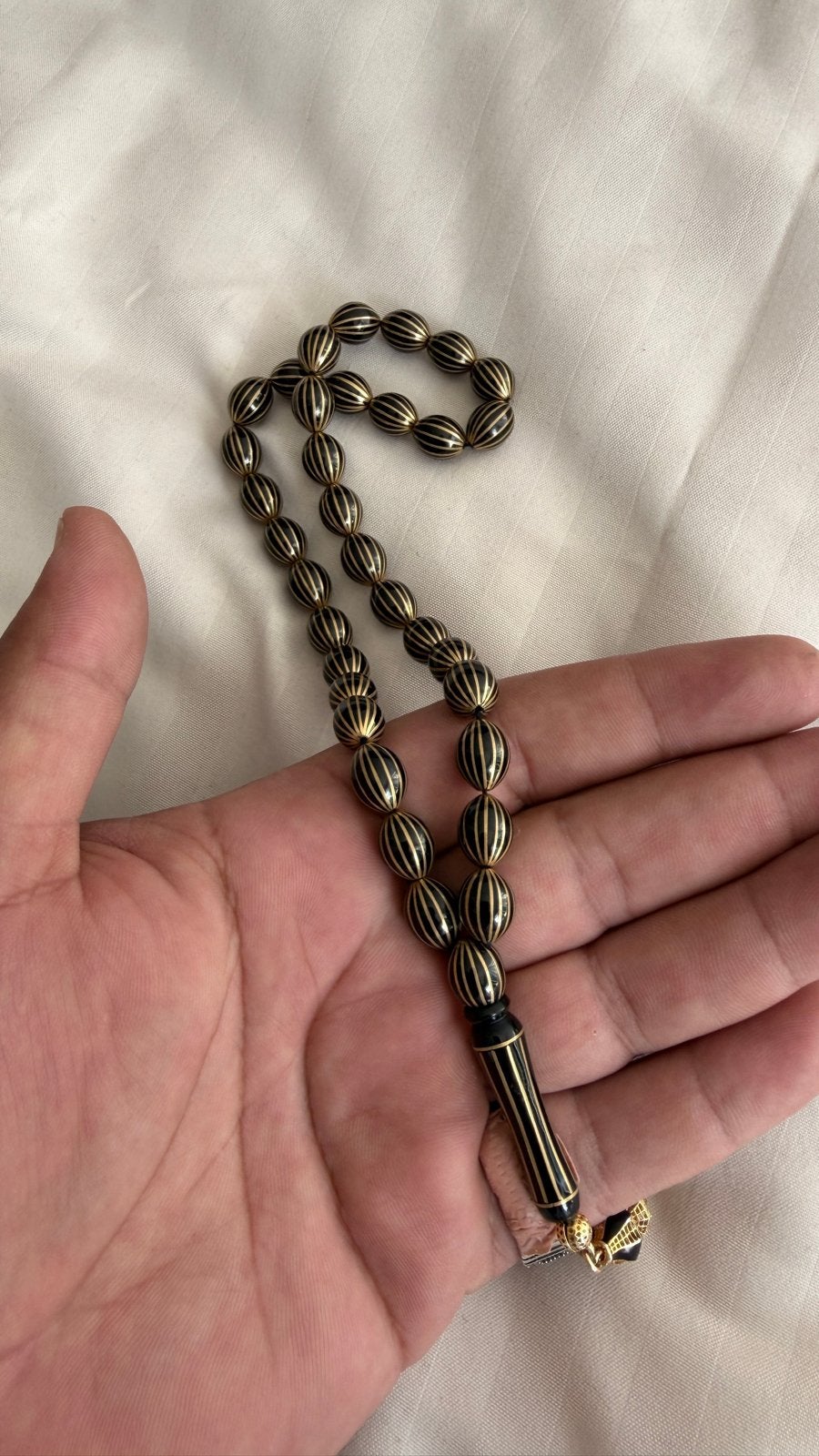 Exclusieve Oltu Tesbih - Zwart met gouden accenten, Sieraden, Tassen en Uiterlijk, Overige Accessoires, Nieuw, Ophalen of Verzenden