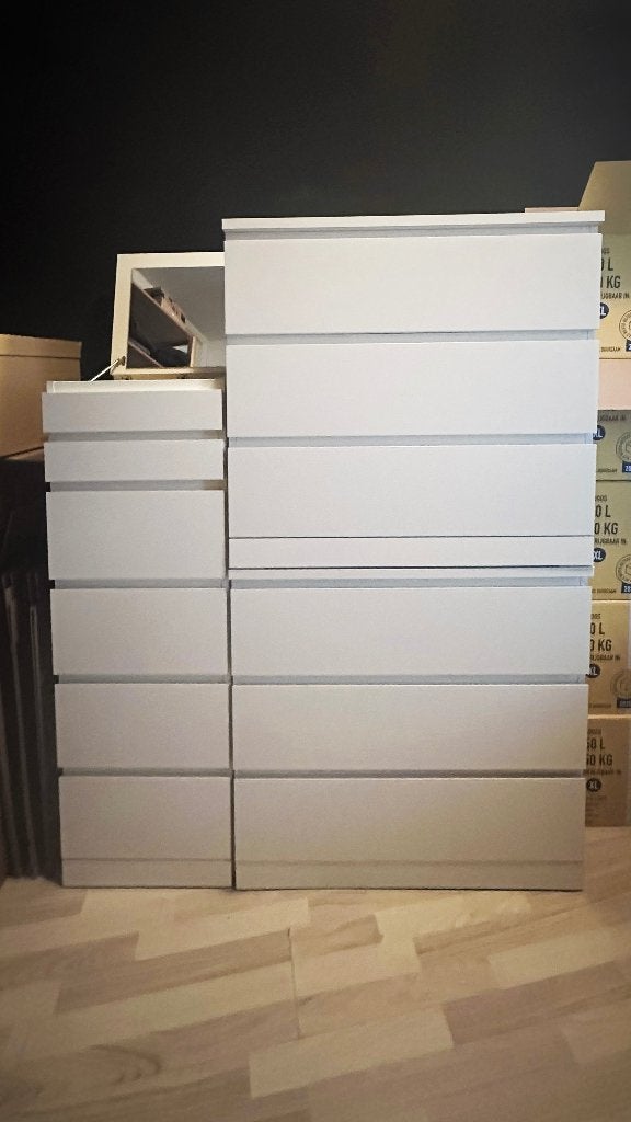 Set van IKEA MALM ladekasten met spiegel, wit, Huis en Inrichting, Kasten | Ladekasten, Ophalen, 100 tot 150 cm, 5 laden of meer