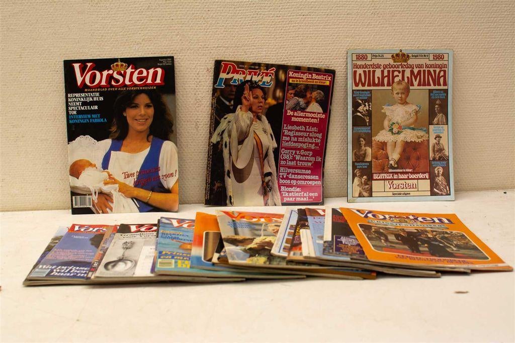 28 Vorsten boekjes 38998, Ophalen of Verzenden, Gelezen