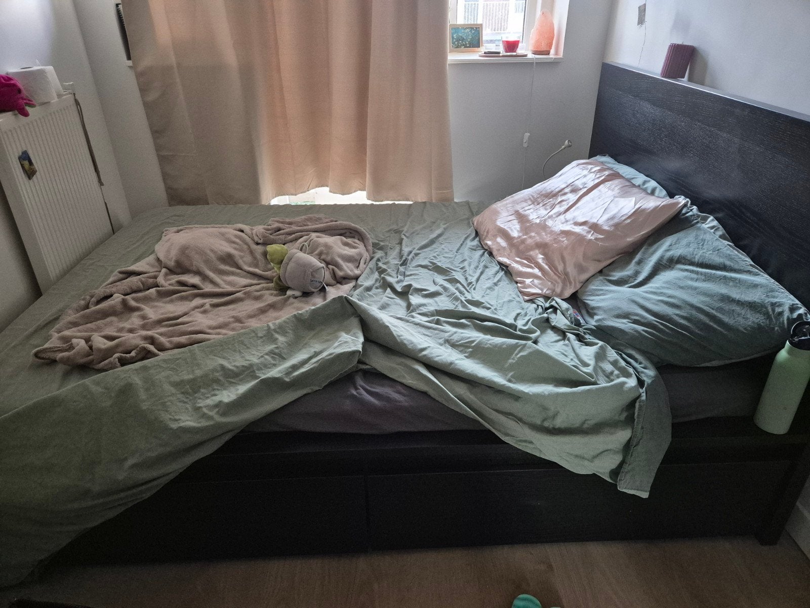 IKEA MALM bedframe met 4 opbergboxen, zwartbruin, 160x200 cm, Ophalen, Gebruikt, Zwart, Tweepersoons