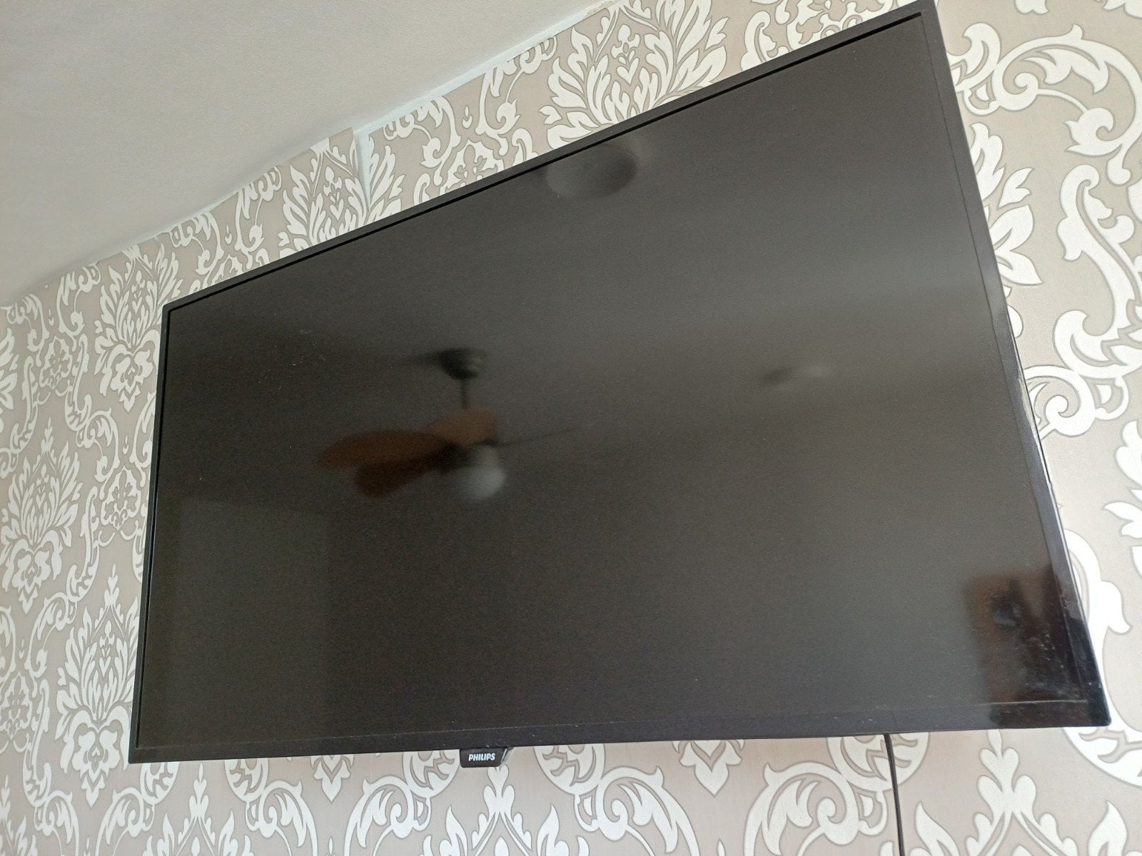 Philips  Full HD LED TV - 102 cm (40 inch) voor 85 euro, Ophalen, Philips, 50 Hz, Zo goed als nieuw